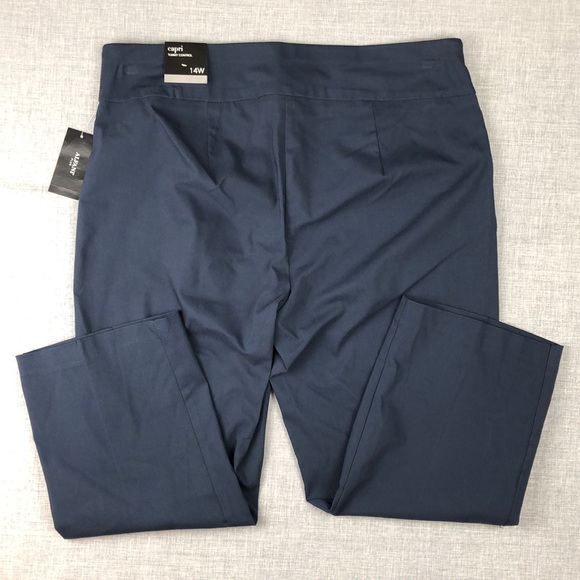 18W Petite Alfani Navy Dress Capri Pants - Picture 4 of 5